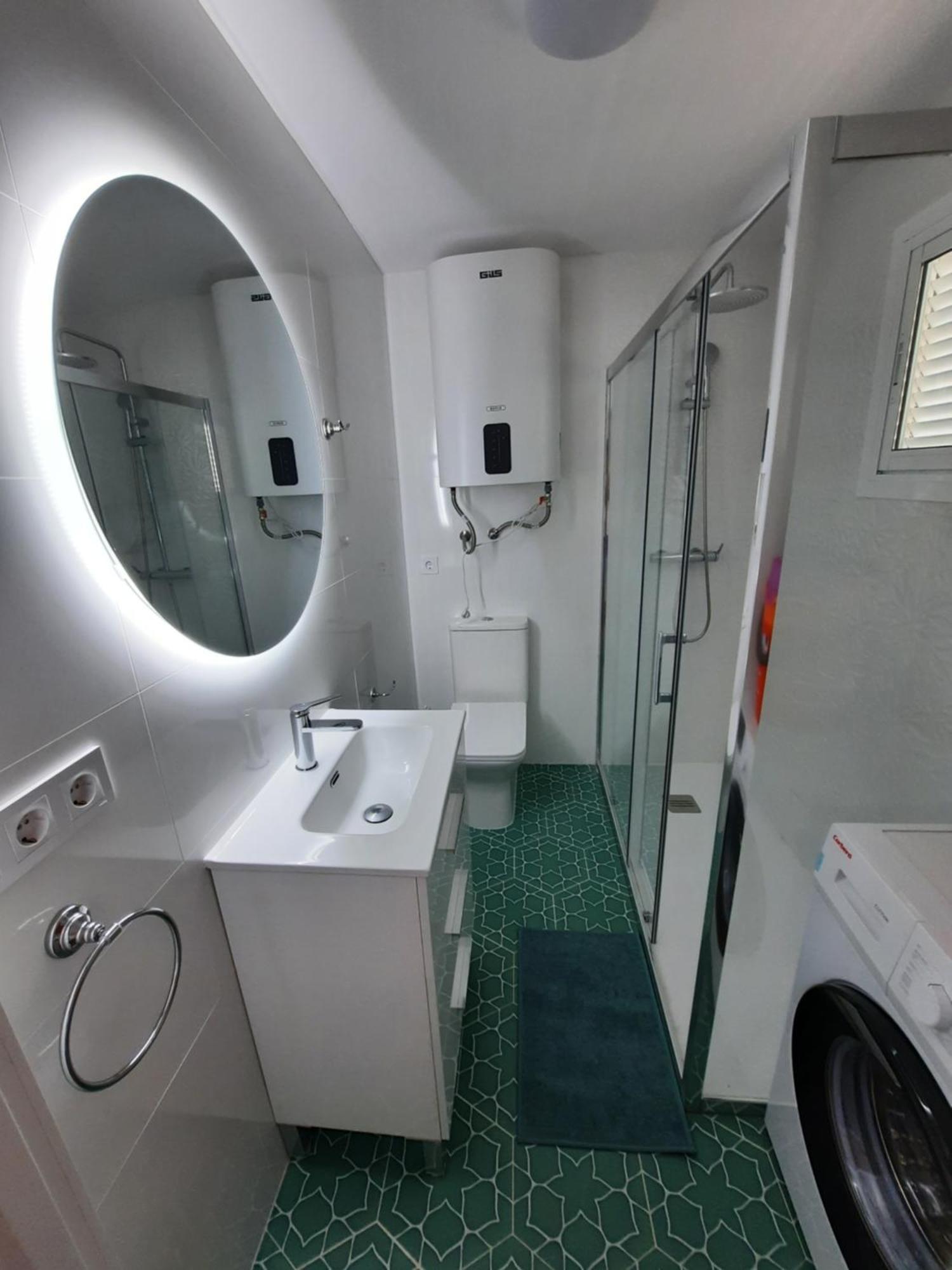 Playmon Holiday Apartment Benidorm Buitenkant foto