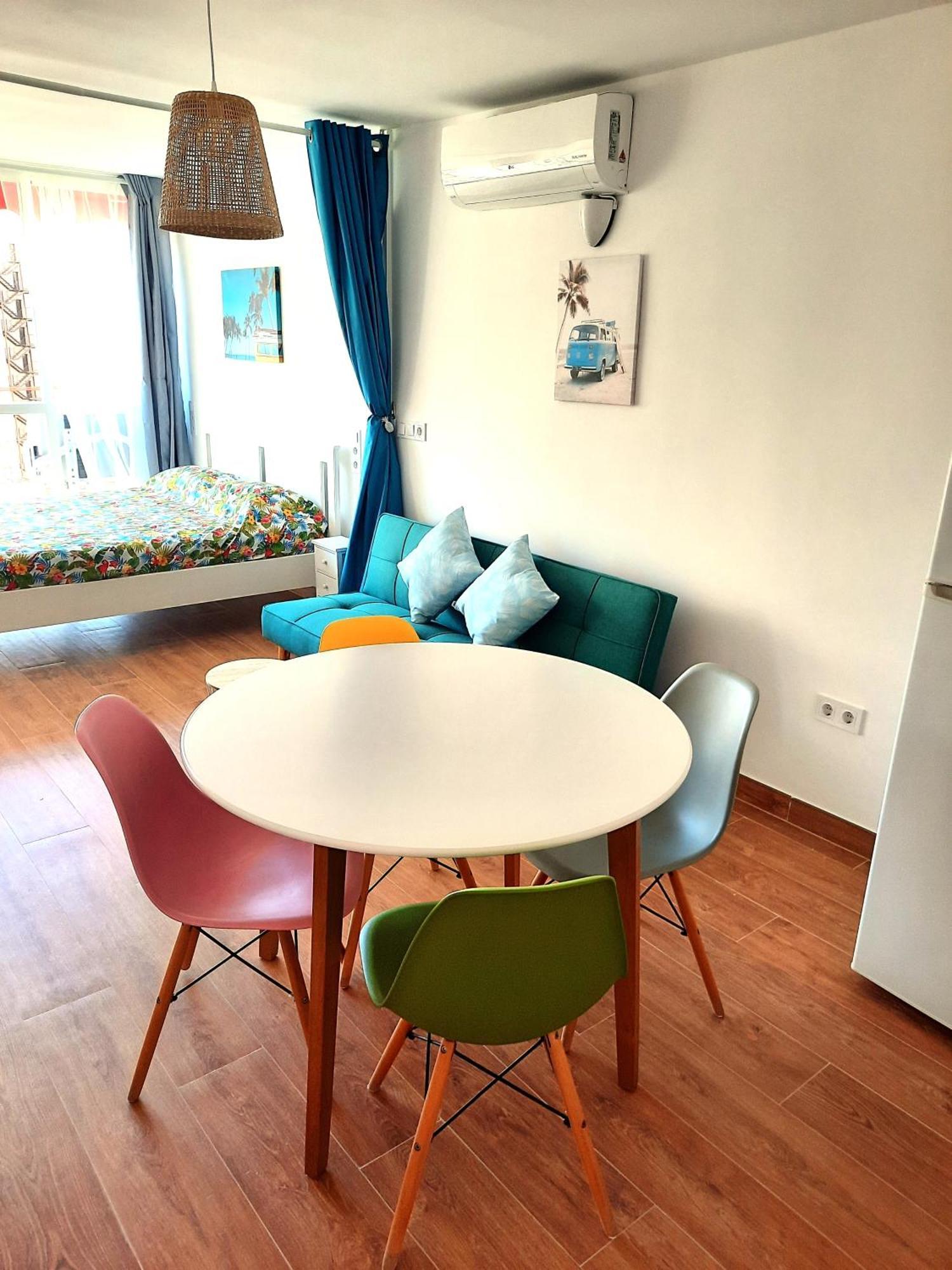 Playmon Holiday Apartment Benidorm Buitenkant foto