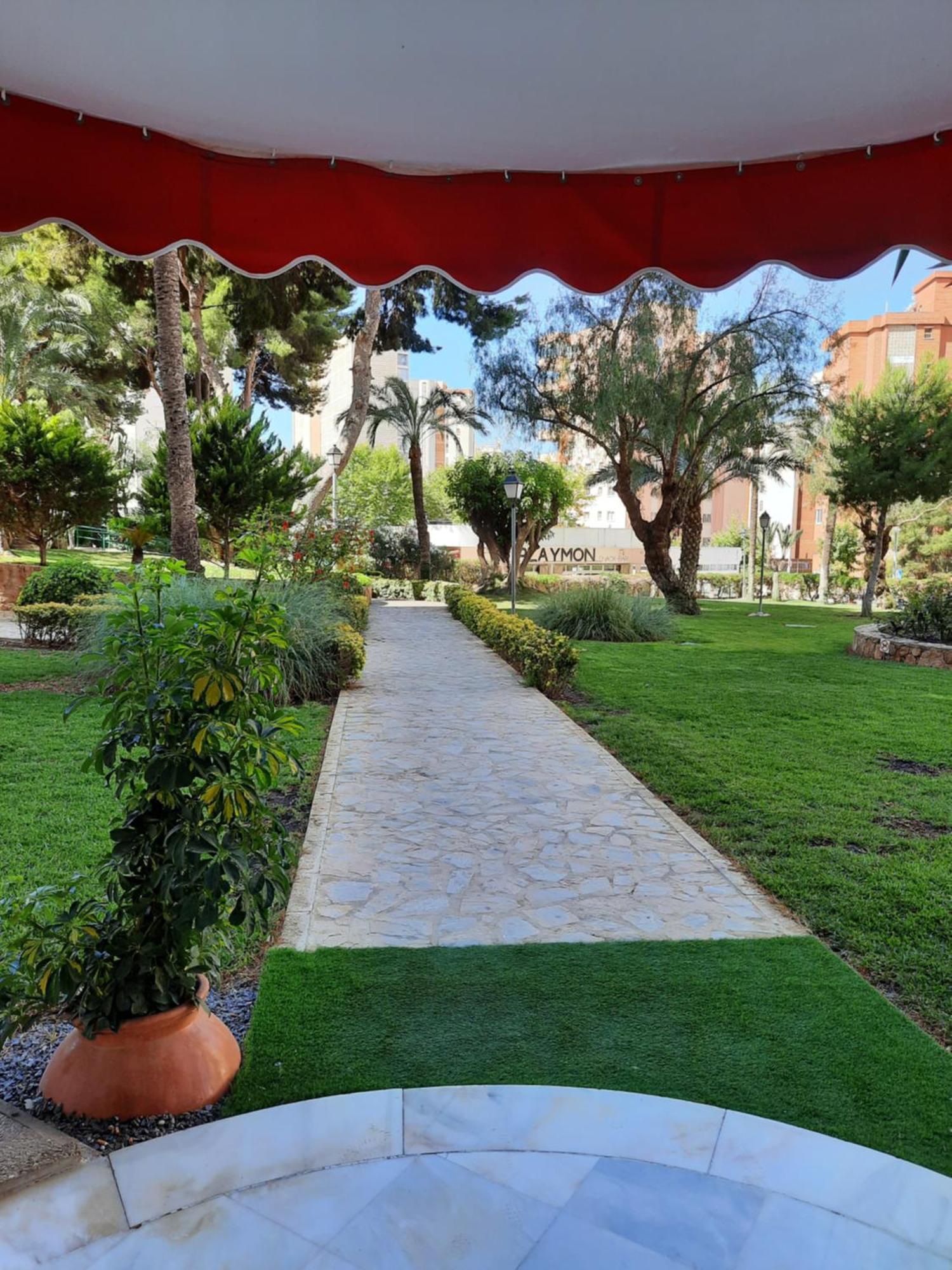 Playmon Holiday Apartment Benidorm Buitenkant foto
